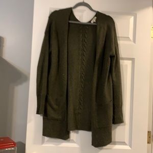 Cardigan sweater